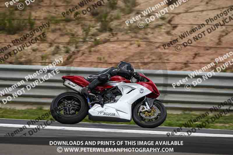 cadwell no limits trackday;cadwell park;cadwell park photographs;cadwell trackday photographs;enduro digital images;event digital images;eventdigitalimages;navarra;no limits trackdays;peter wileman photography;racing digital images;trackday digital images;trackday photos